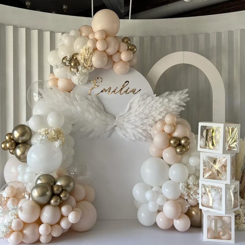ścianka balonowa chreśt święty elegańska ścianka balonowa dekoracja balonowa sali ladna scianka z balonów GdyniaŚCIANKA balonowa NA CHRZEST ŚWIETY dekoracje balonowe Gdynia