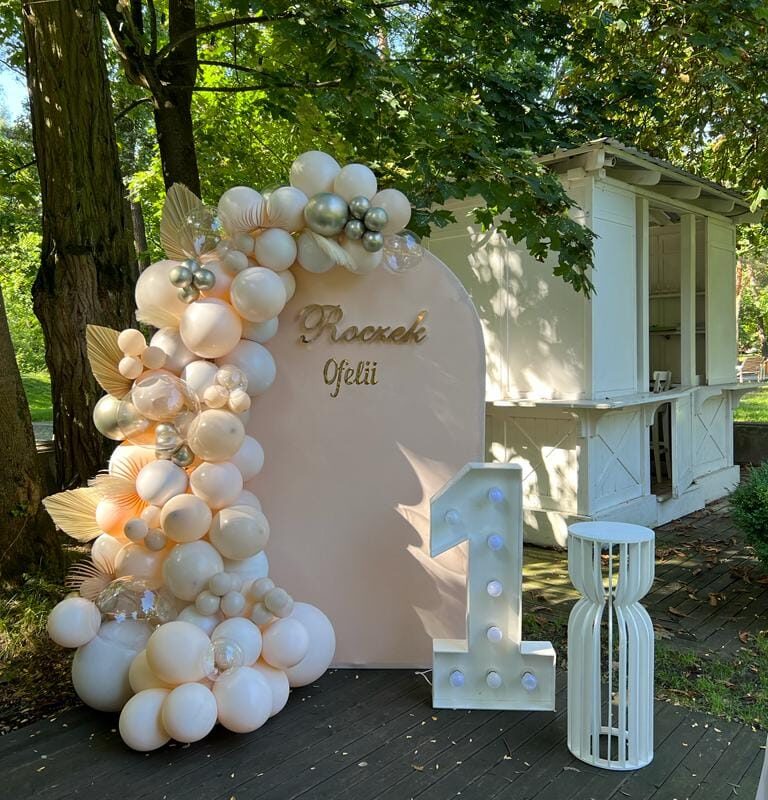 ŚCIANKA BALONOWA NA ROCZEK – BRZOSKWINIA