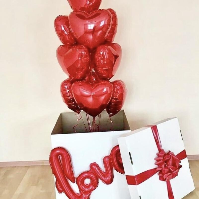 Duże pudełko z balonami Love