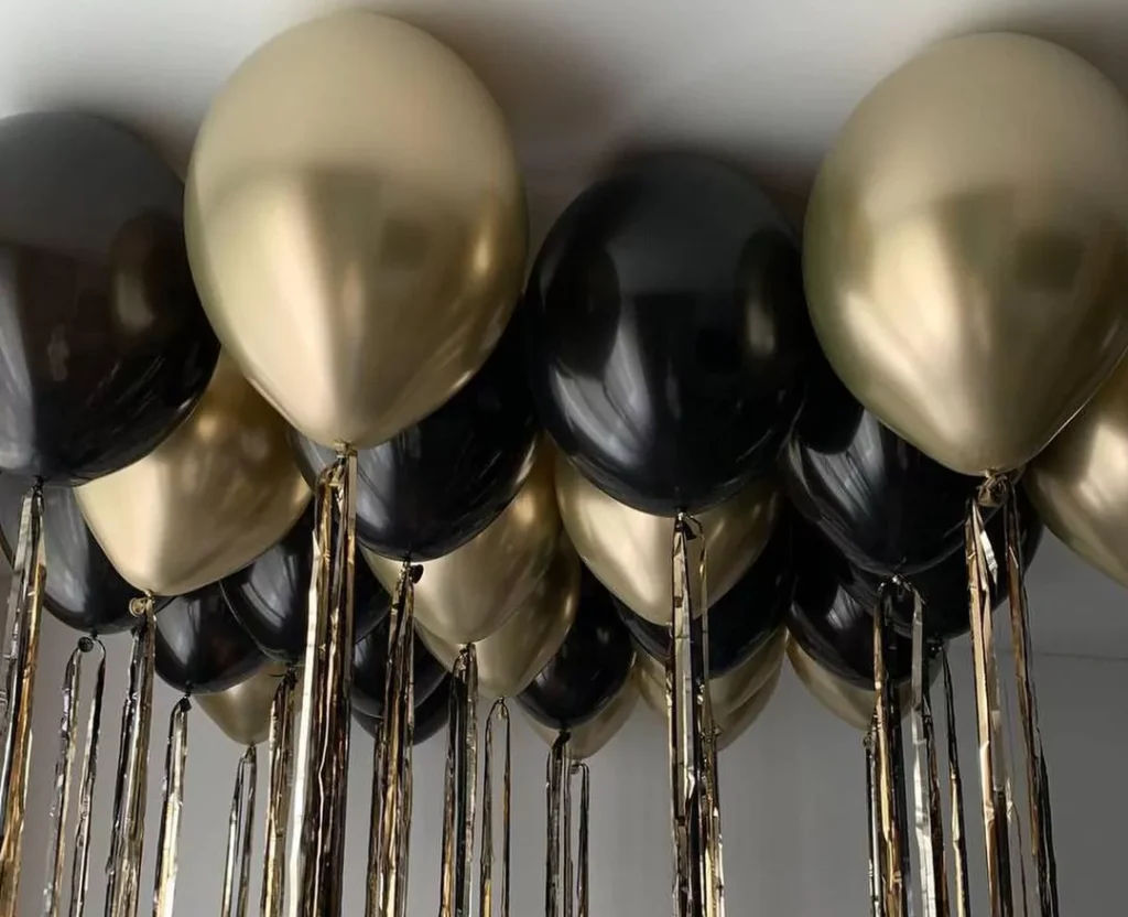 Balony pod sufit z włosem angielskim