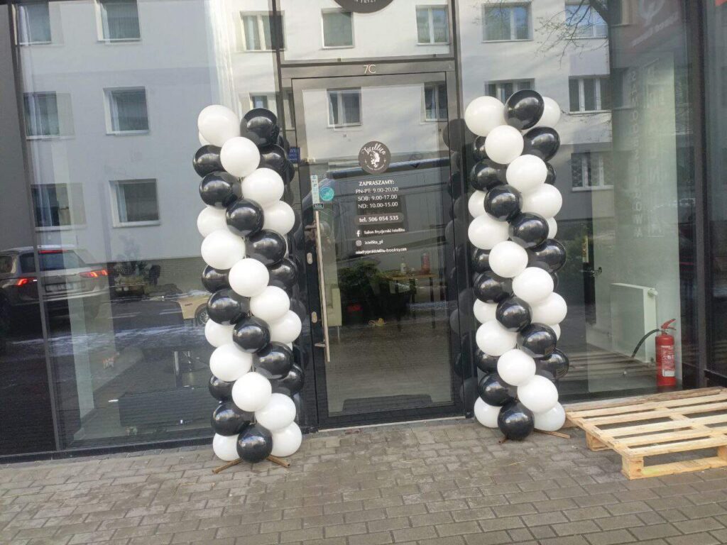Słupki balonowe czarno - biały