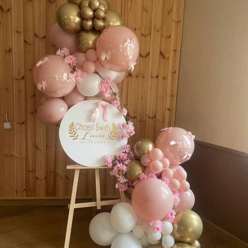 szaluga z balonami na Chrzest dla dziewczynki